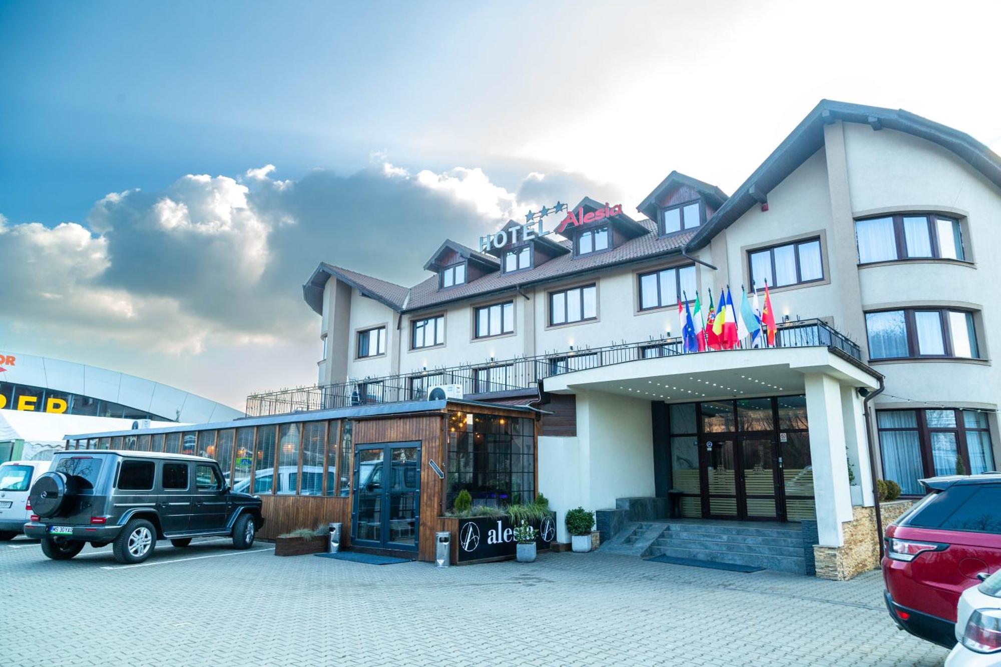 Hotel Restaurant Alesia Corunca Exterior photo